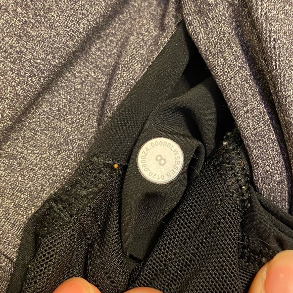 Lululemon on the fly 7/8 pant - Picture 8 of 9